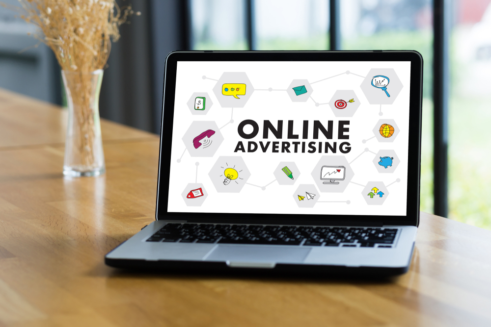 Publicités interstitielles et volantes